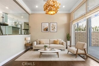 Building Photo - 4425 W Sarah St