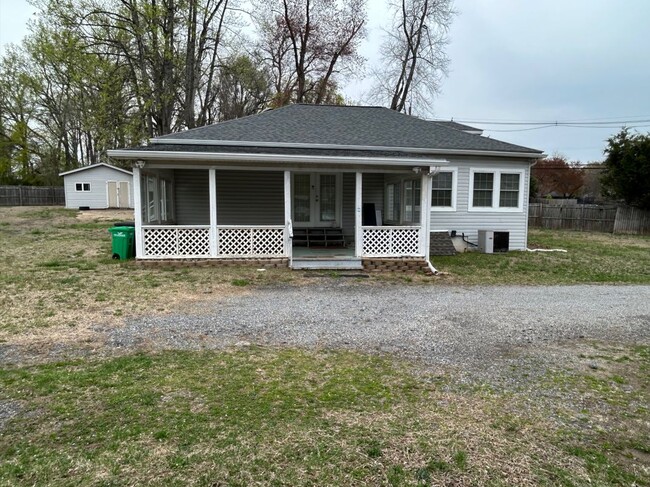 Building Photo - 6340 Bell Station Rd