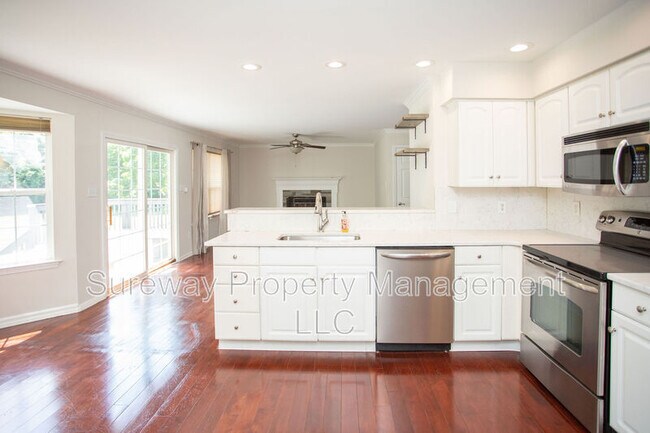 Building Photo - 24 Kathryn Ct