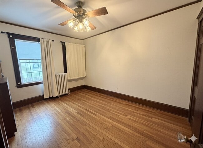 Building Photo - 875 Fellsway