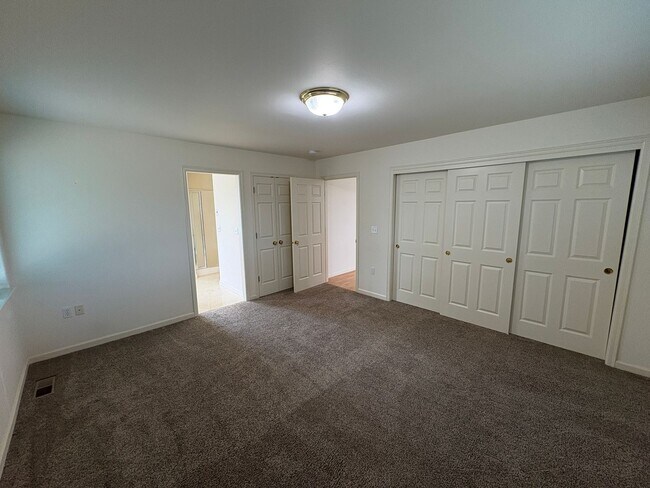 Building Photo - 1714 Baker View Court