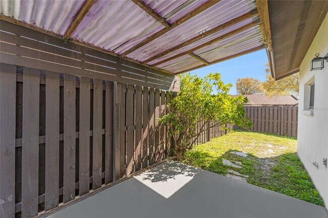 Building Photo - 5201 Bellefield Dr