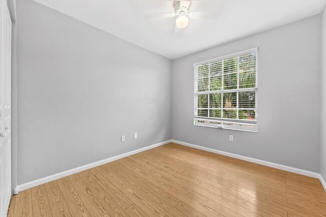 Building Photo - 5049 Starblaze Dr