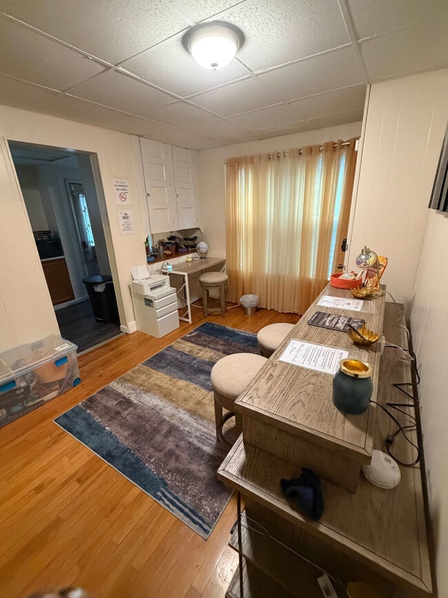 Building Photo - 160 Stafford Ave