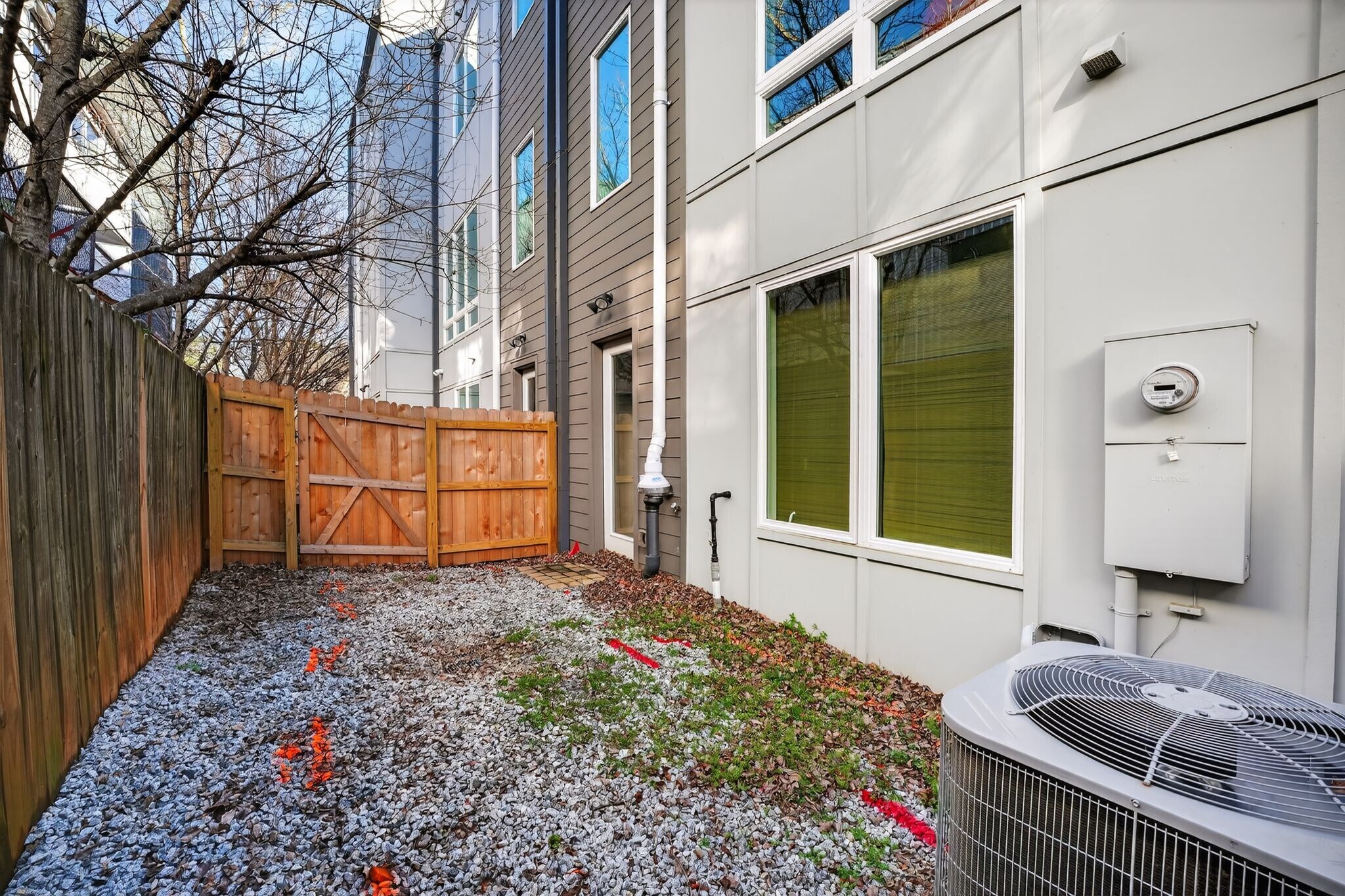 Building Photo - 241 Maynard Ter SE