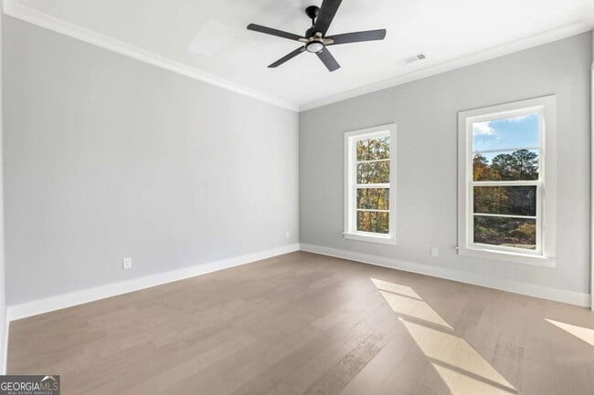 Building Photo - 2035 Parkside Ln