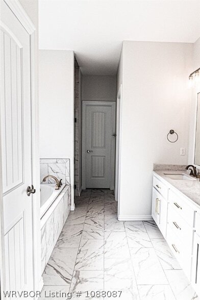 Building Photo - 9023 Mayswood Pl