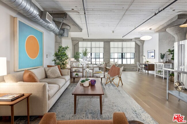 Primary Photo - 200 N San Fernando Rd