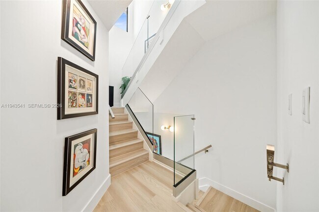 Building Photo - 4648 NW 83rd Ave