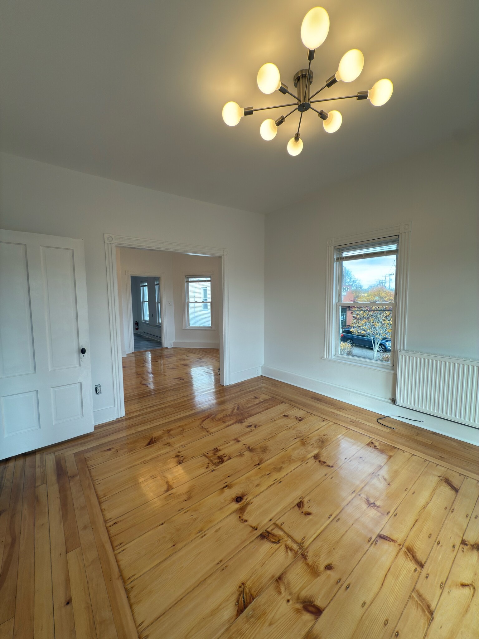 Building Photo - 1058 Forest Ave