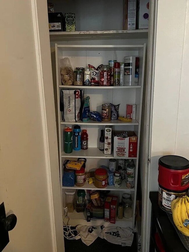 Building Photo - 9 MONTH LEASE - 12th and Lincoln