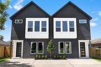 Building Photo - 8414 Cannon St