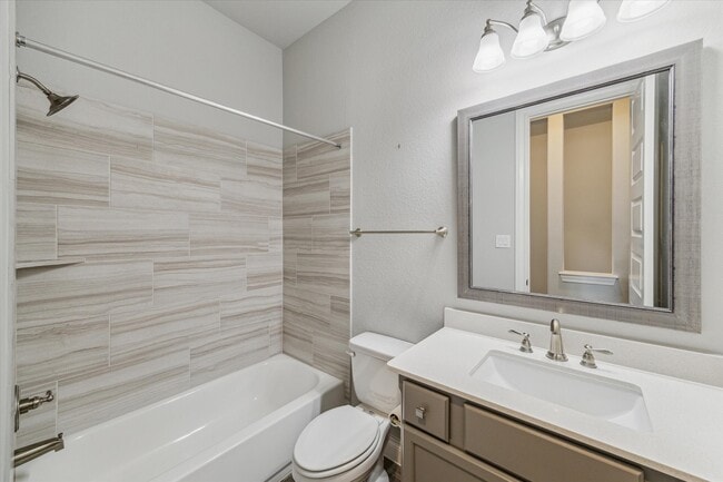 Building Photo - 16503 Whiteoak Canyon Dr