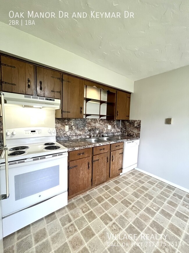 Building Photo - Most utilities included! Large 2-Bed apart...