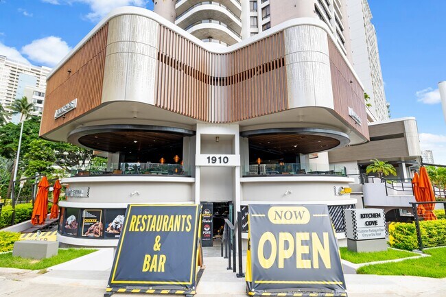 Building Photo - 1910 Ala Moana Blvd