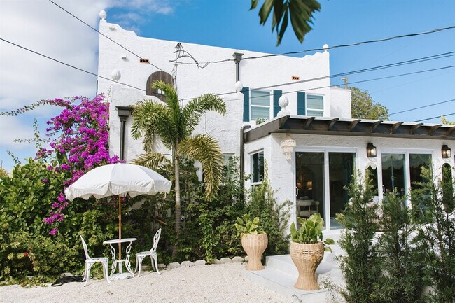 Building Photo - 610 38th St