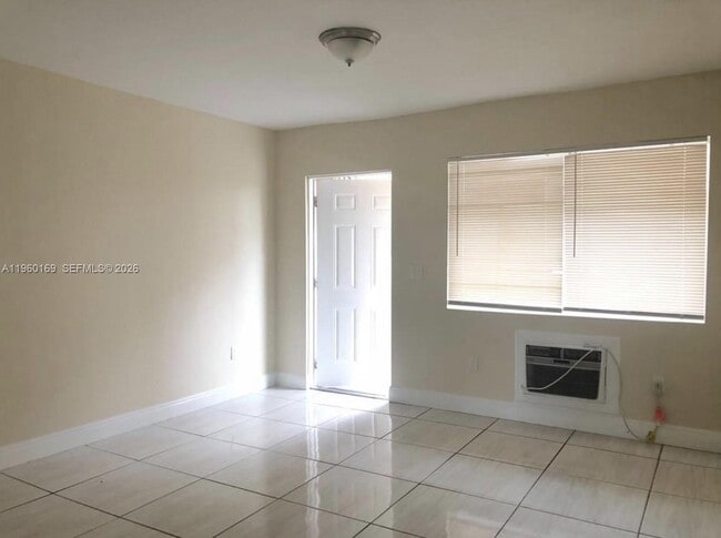 Building Photo - 1940 Washington Ave