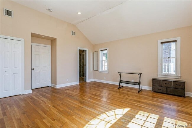 Building Photo - 39 Croydon Rd