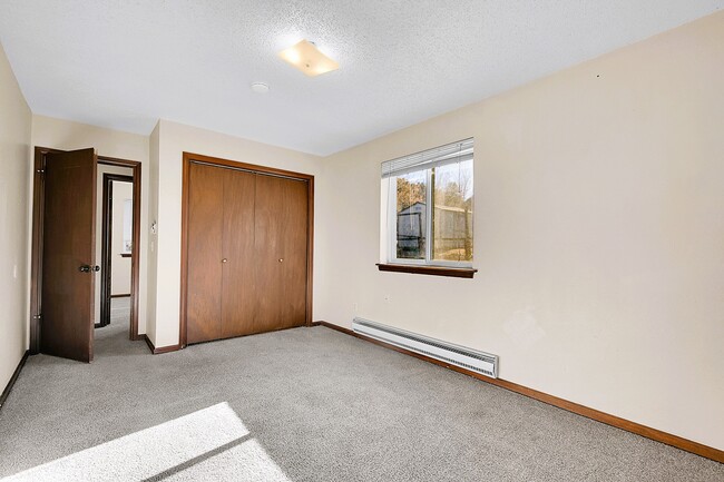 Building Photo - 26172 Center Dr