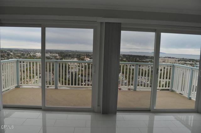 Building Photo - 3309 Hilltop Dr