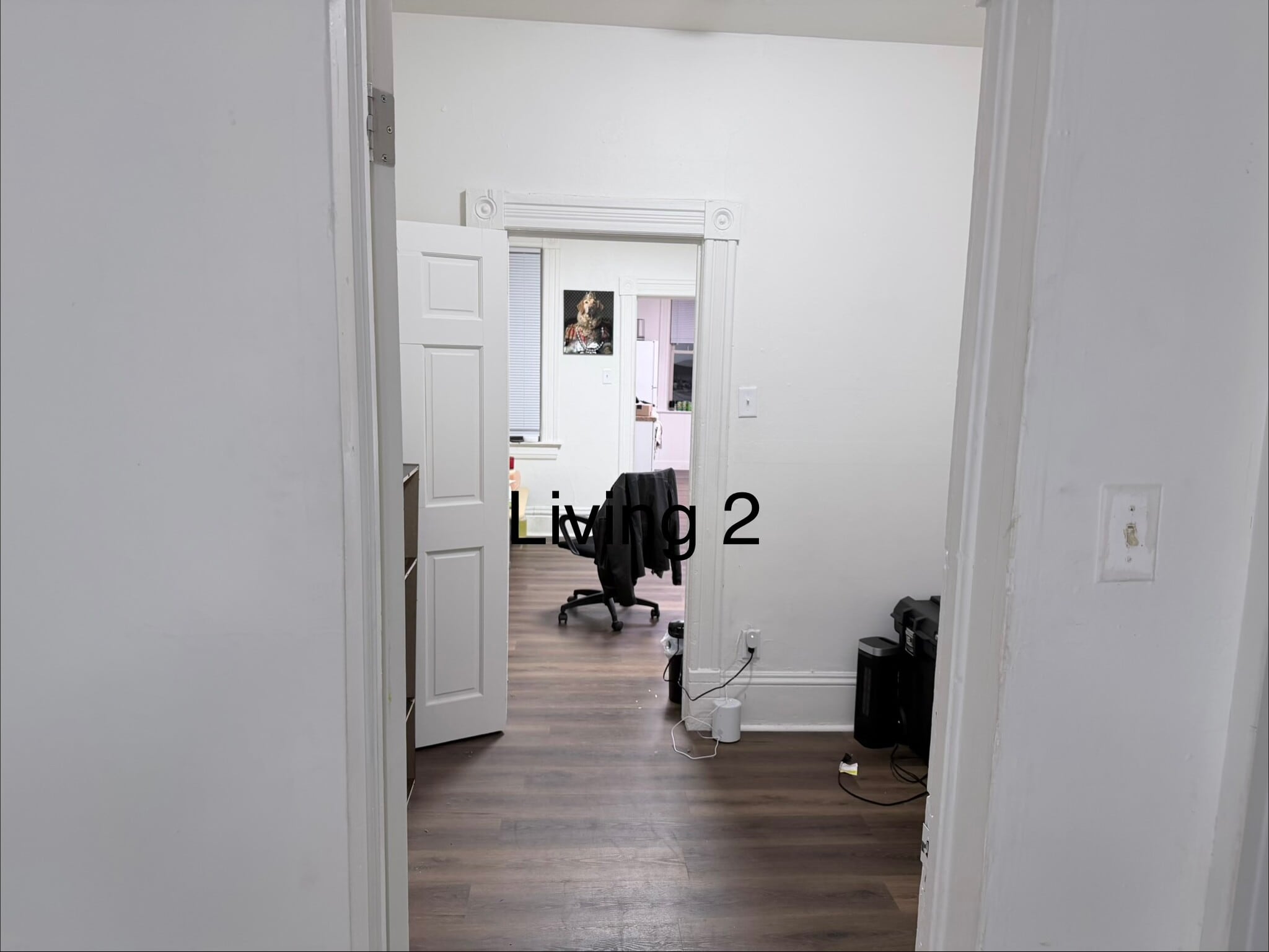 Building Photo - 10 E 5th St