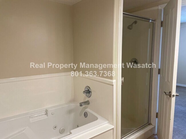 Building Photo - 380 N 500 W