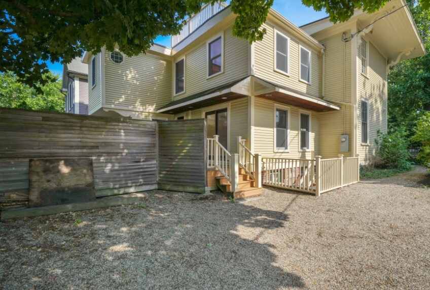 Building Photo - 259 Mount Auburn St