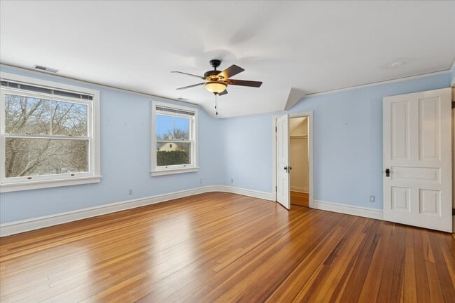 Building Photo - 3760 Gilgare Ln