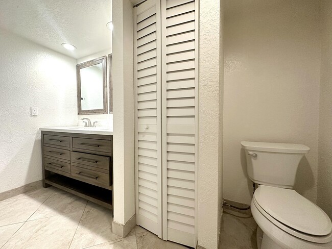 Building Photo - 82 Lake Arbor Dr
