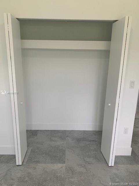 Building Photo - 21870 SW 118th Ave