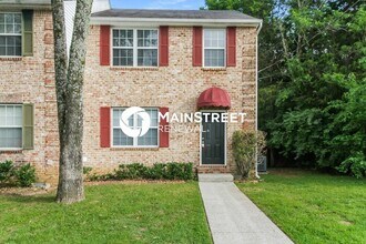Building Photo - 3 Bedroom Pet-Friendly Home in Nashville, TN with Main Street Renewal