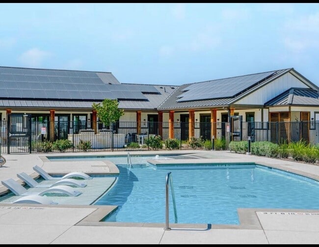 Building Photo - 26026 Steele Flower Dr