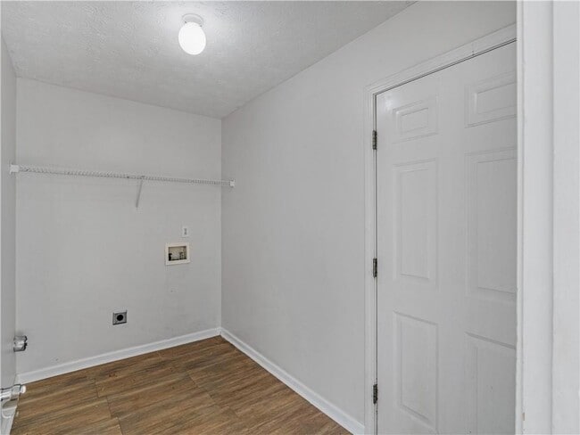 Building Photo - 108 Greenleaf Dr