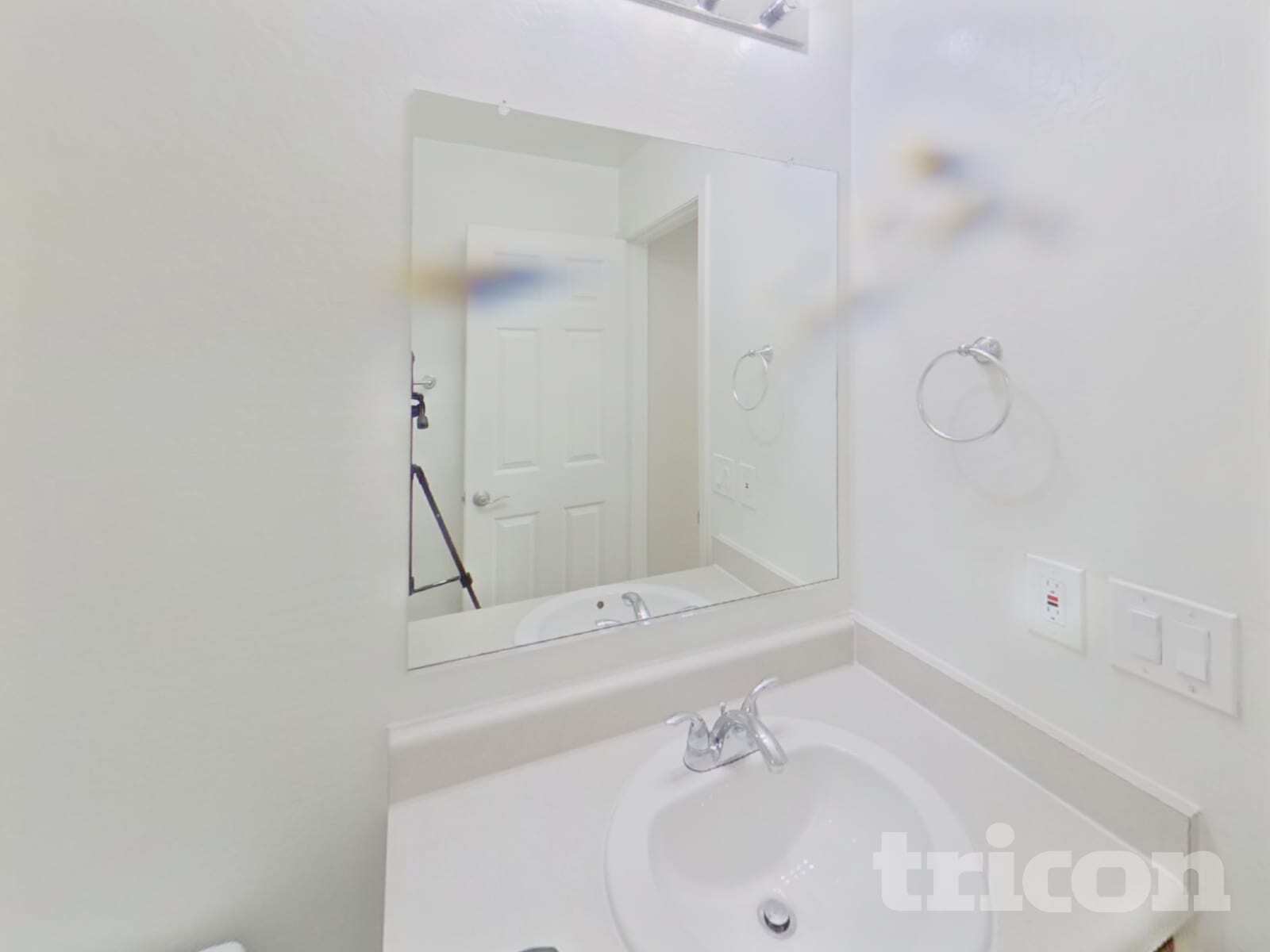 Building Photo - 4804 W Leodra Ln