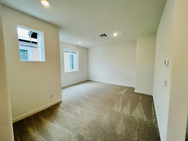 Building Photo - 16739 Plantain Wy