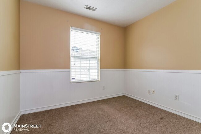 Building Photo - 5101 Emmert Dr, Indianapolis, IN 46221