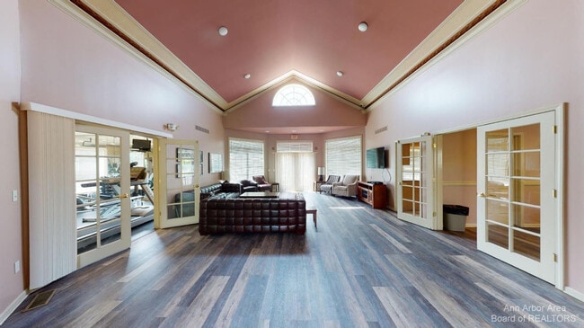Building Photo - 2974 Barclay Way