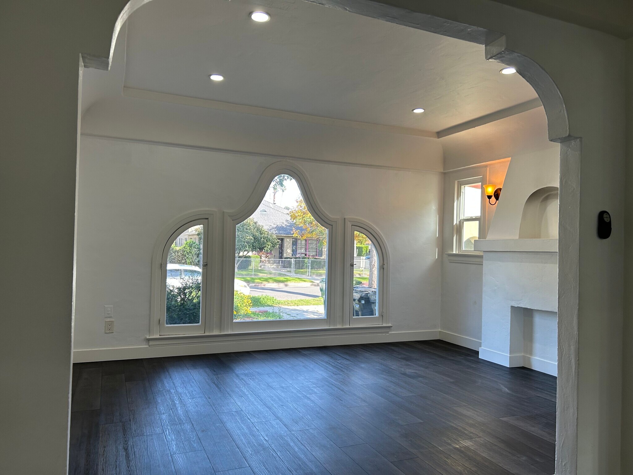 Building Photo - 3308 Glenhurst Ave