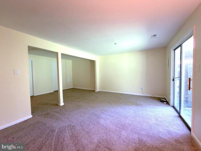 Building Photo - 10509 Smithy Ct