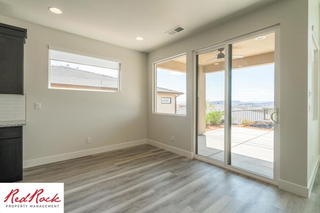Building Photo - Modern 3 Bedroom Single-Level Home in Vill...