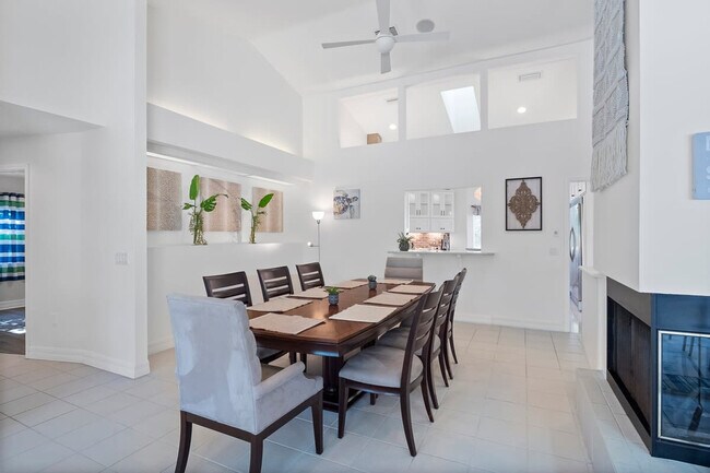 Building Photo - 13 Cleveland Ct