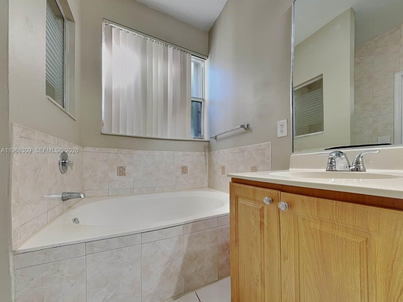 Building Photo - 1495 SW 105th Ave