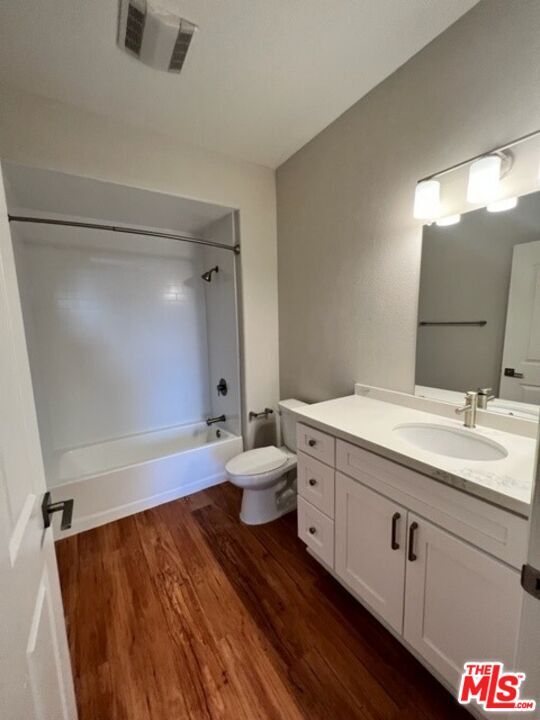 Building Photo - 5553 W 6th St