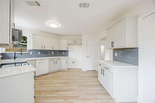 Building Photo - 907 Yellowstone Dr