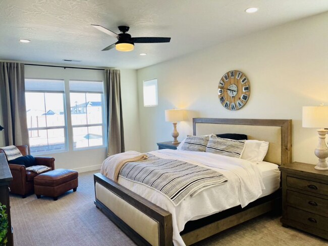 Building Photo - 997 Willow Breeze Ln