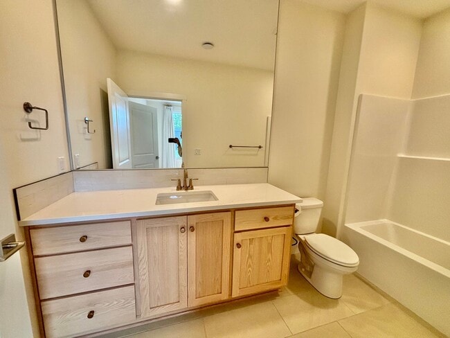 Building Photo - Gorgeous Ridgefield Home