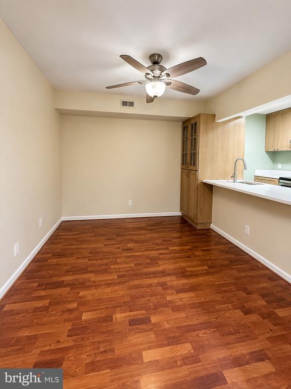 Building Photo - 5800 Orchard Hill Ct