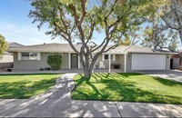 Building Photo - Arcadia Light Furnished Charmer with  Tree...