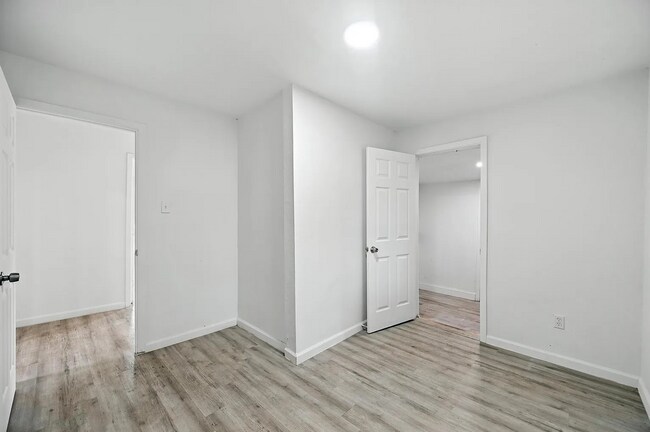 Building Photo - 320 T A Carroll Ave