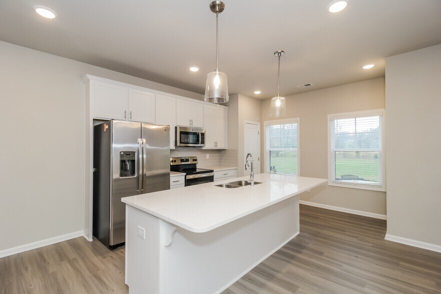 Building Photo - 759 Calvin Pk Dr